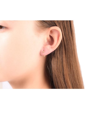 Aretes Mancini de oro con acabado brillante
