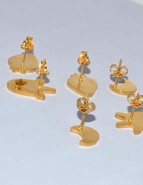 Set de aretes Unicornio Yoiko con acabado brillante