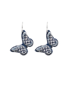 Aretes Largos De Mariposa Claire Con Acabado Brillante