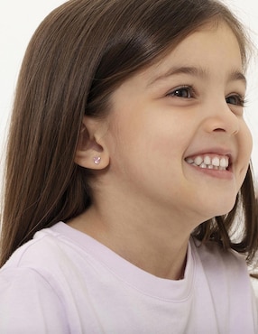 Broqueles de corazón In Season Jewelry de oro amarillo 14 K con acabado brillante