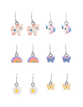 Aretes Claire's con acabado brillante