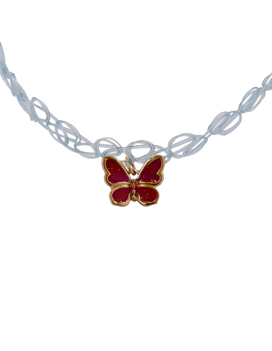 Collar con dije de mariposa