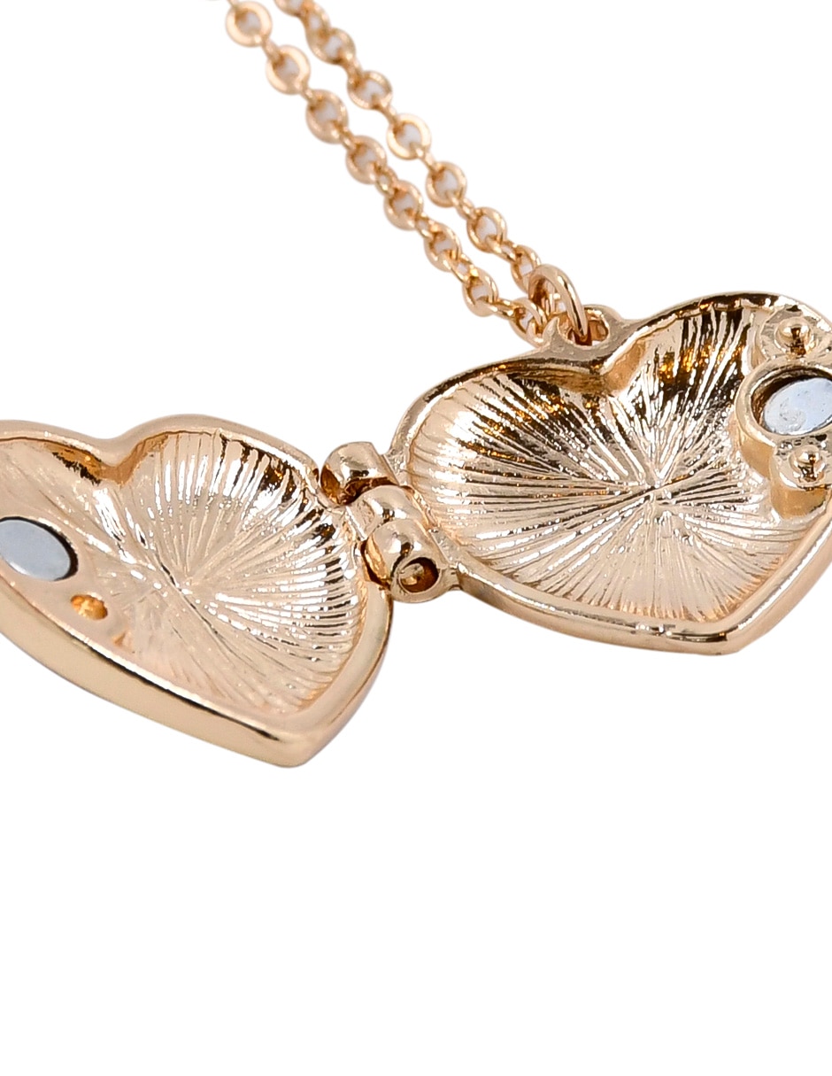 Collar con dije de corazón 3