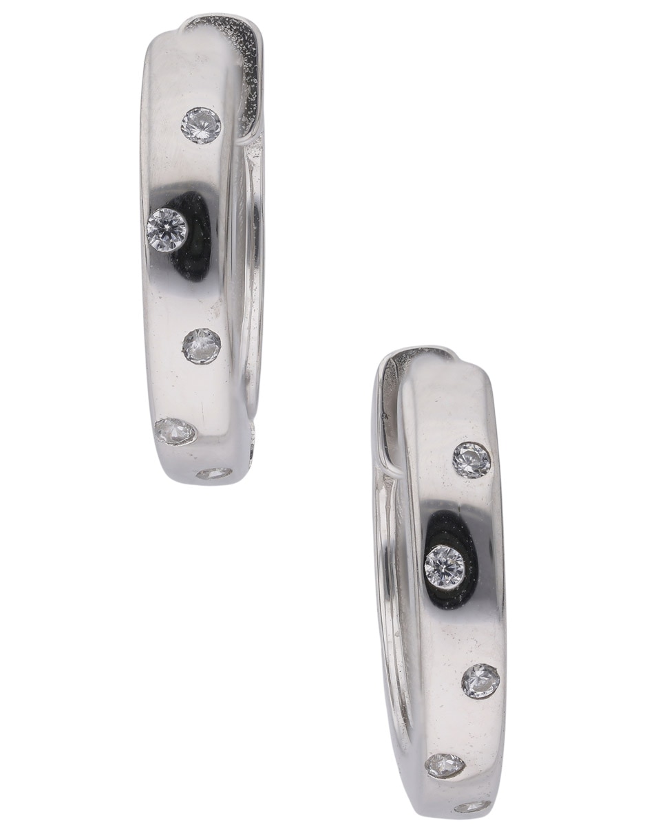Aretes cortos de plata P 925 con acabado pulido